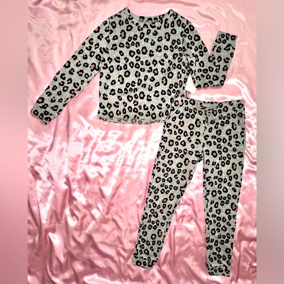 Vigoss Girls Two-Piece Jogger Set Leopard-NWT - Picture 6 of 6